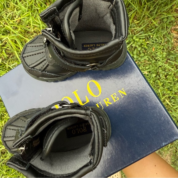 Ralph Lauren Black Kids Boots size 5 - Picture 5 of 6